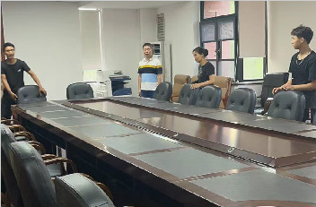 會(huì)議桌搬遷